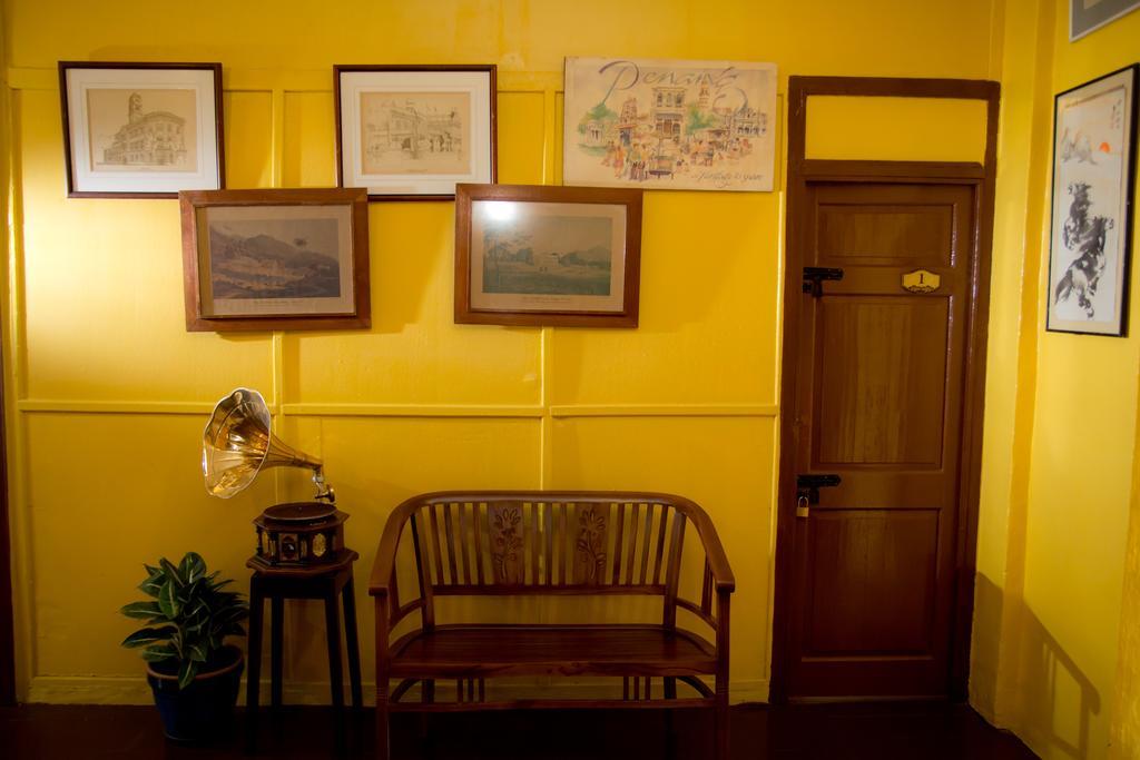 Vintage House Hotel George Town Room photo